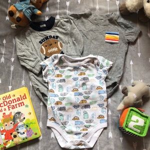 🌞 Baby boy Gymboree Bundle! Three onesies!